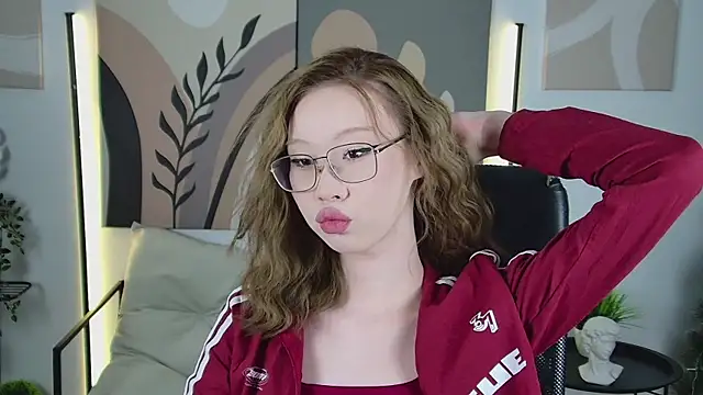 Snapshot of SarahRice chatting on 02.11.26 SarahRice online show from 02.11.26