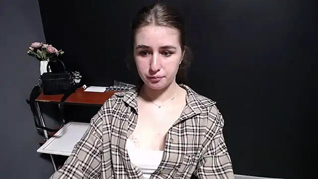 Sunny siren online show from 03.18.26