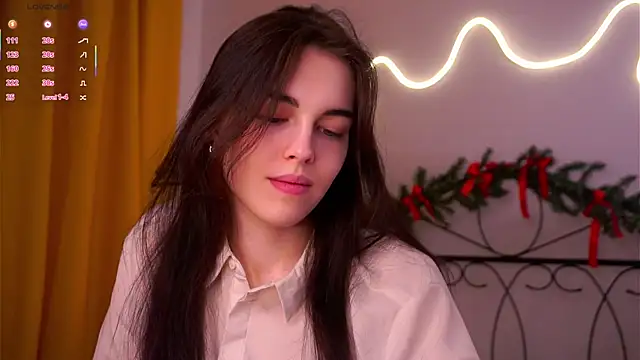 Snapshot of MirnaTellado chatting on 02.14.26 MirnaTellado online show from 02.14.26