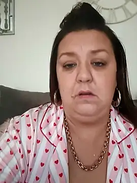 Snapshot of Nova-iswiserx chatting on 02.21.26 Nova-iswiserx online show from 02.21.26