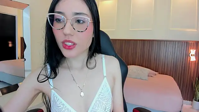 MARIE TAPNER online show from 04.17.26