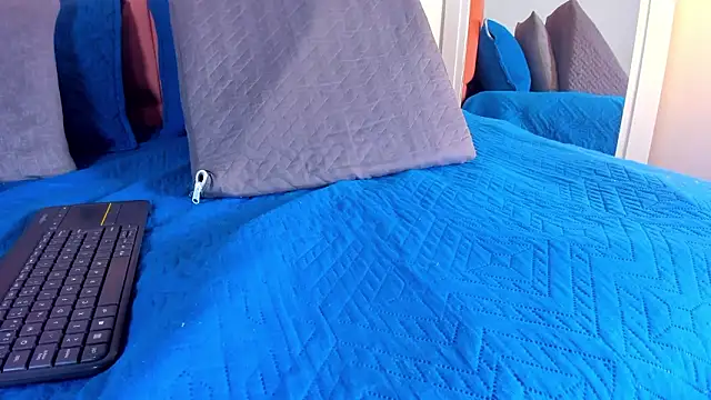 Snapshot of rose_thompson19 chatting on 02.04.26 rose thompson19 online show from 02.04.26