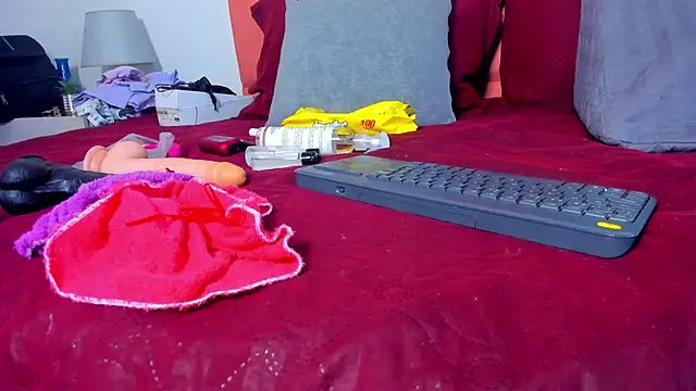 Snapshot of rose_thompson19 chatting on 02.20.26 rose thompson19 online show from 02.20.26