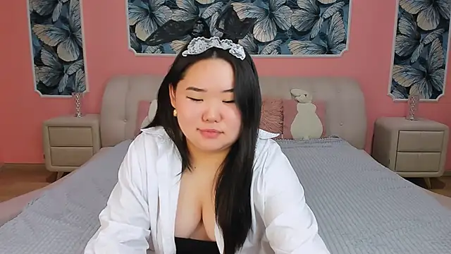 YUMI G online show from 02.27.26