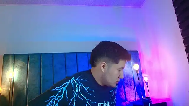 Alexander Connor online show from 03.27.26