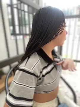 AuroraJohns Pink online show from 02.06.26