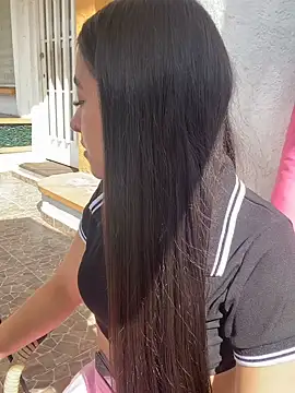 AuroraJohns Pink online show from 02.20.26