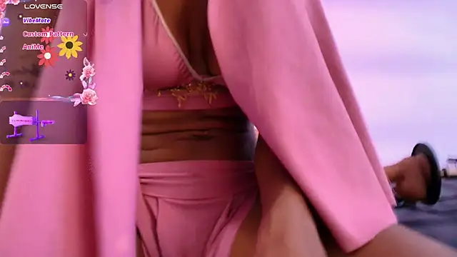 Snapshot of Amira_Alzahra chatting on 02.19.26 Amira Alzahra online show from 02.19.26