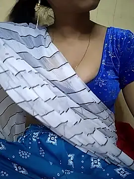 Snapshot of annugirl chatting on 02.10.26 annugirl online show from 02.10.26