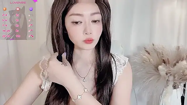 Snapshot of XinYuemeimei chatting on 05.26.26 XinYuemeimei online show from 05.26.26
