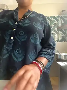 Hot-Tinaa online show from 04.11.26