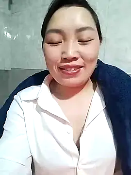 lia-coy online show from 02.04.26