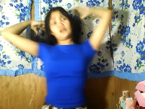 PinaySkinnyJust18 online show from 05.16.26