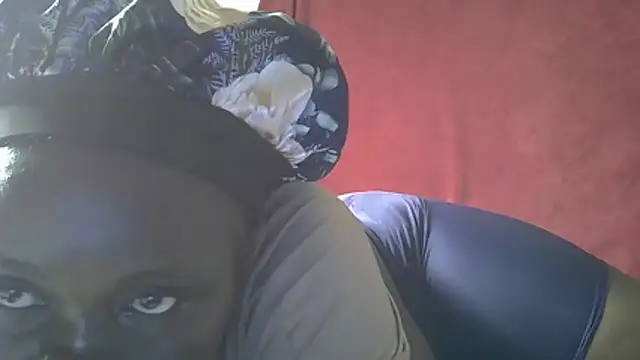 LowKeyWild  online show from 04.13.26