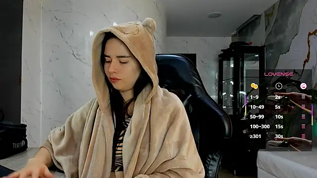 Qetsyah tf online show from 03.22.26