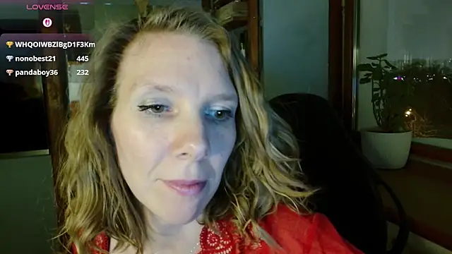 Daisy Lovely online show from 02.04.26