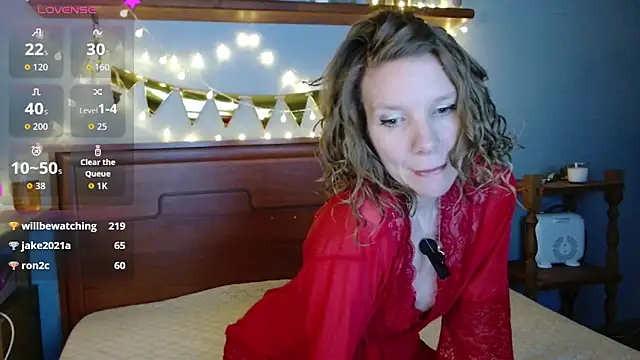 Daisy Lovely online show from 03.13.26