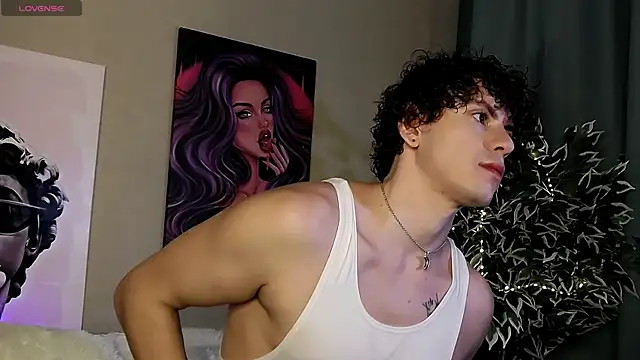 Snapshot of TylerGibson chatting on 06.10.26 TylerGibson online show from 06.10.26