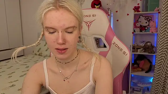 Mia WaterFall online show from 02.25.26