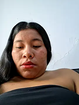 Sweet-Dirty-Storm online show from 04.17.26