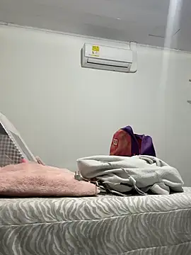 KathiaJenner online show from 02.28.26