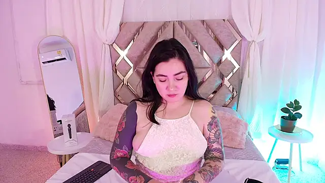 KathiaJenner online show from 03.05.26