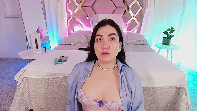 KathiaJenner online show from 03.09.26