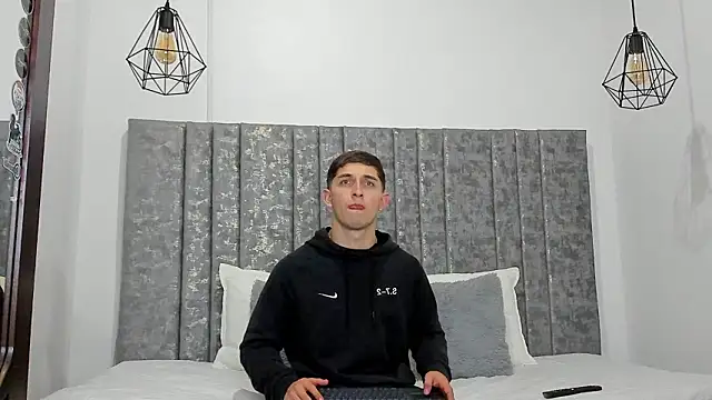 Calvin Hunter online show from 02.11.26