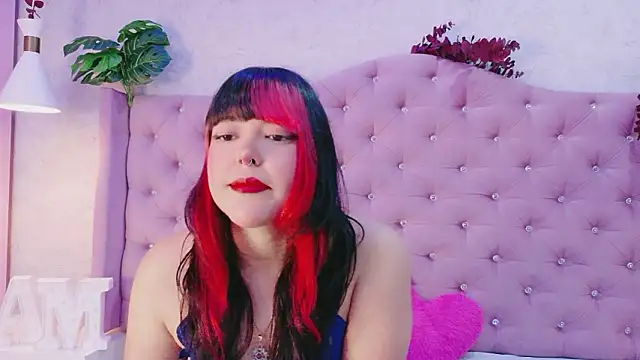 Snapshot of EllieNeptune_ chatting on 02.03.26 EllieNeptune online show from 02.03.26