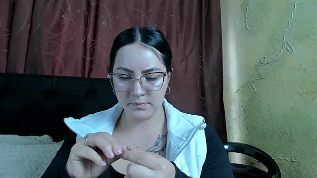 JeniferPowell nm online show from 04.16.26