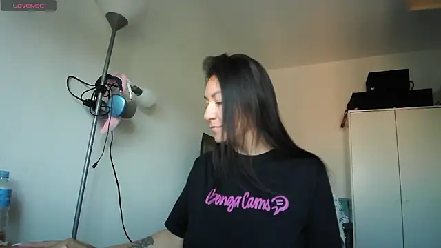 Snapshot of Yulian_Milf chatting on 03.24.26 Yulian Milf online show from 03.24.26