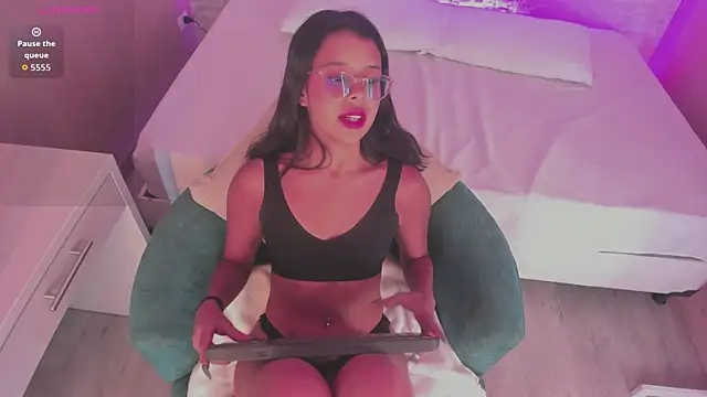 Olivia Lane online show from 02.07.26