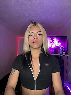 Snapshot of andyy_x chatting on 02.06.26 andyy x online show from 02.06.26