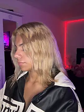 Snapshot of andyy_x chatting on 02.20.26 andyy x online show from 02.20.26