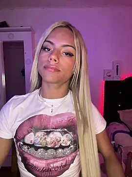 Snapshot of andyy_x chatting on 02.28.26 andyy x online show from 02.28.26