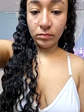 Snapshot of Dany_Moon_ chatting on 02.18.26 Dany Moon online show from 02.18.26