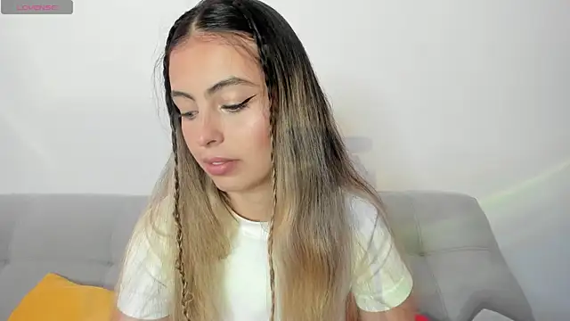 Fernanda aaaa online show from 04.13.26