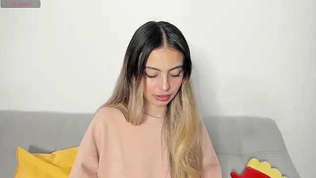 Fernanda aaaa online show from 04.17.26