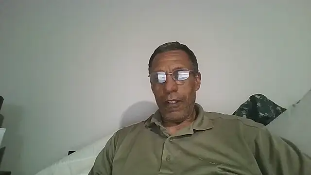 swimmer2496 online show from 04.20.26