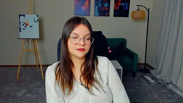 LunaLarose online show from 01.18.26