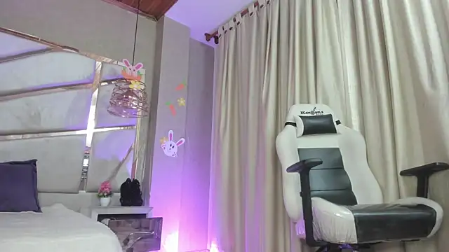 francis 20 online show from 04.21.26