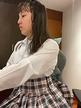 Sweet t3Em online show from 05.17.26
