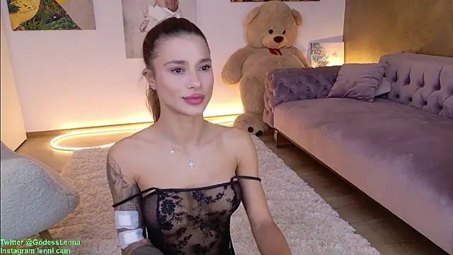 Snapshot of Lenna_Godess chatting on 02.04.25 Lenna Godess online show from 02.04.25