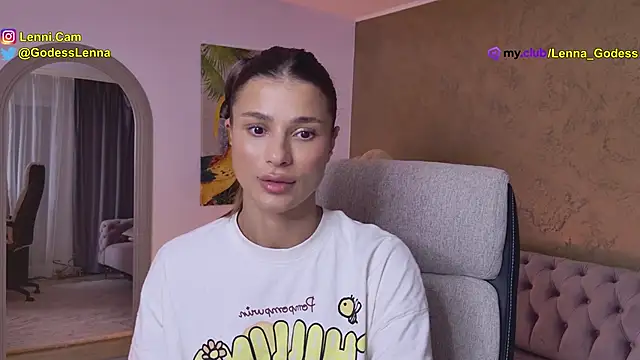Snapshot of Lenna_Godess chatting on 10.16.25 Lenna Godess online show from 10.16.25