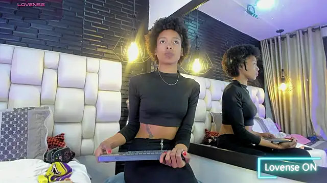 Snapshot of Afrodita_Greenn chatting on 02.20.26 Afrodita Greenn online show from 02.20.26