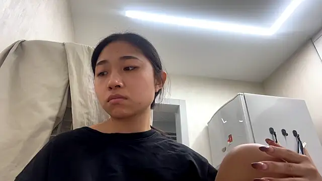 SweetMiaXO online show from 02.02.26