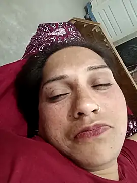 Cute-karisma1234 online show from 02.24.26