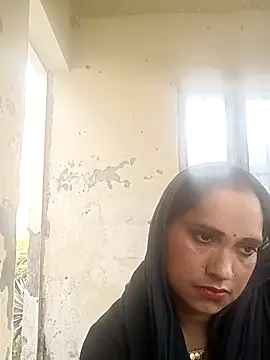 Cute-karisma1234 online show from 02.25.26