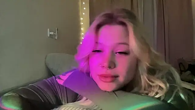 Lulu Di online show from 03.28.26