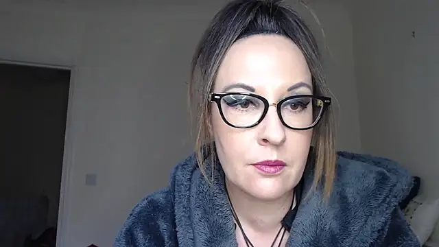Snapshot of PsychicDominatrix chatting on 02.09.26 PsychicDominatrix online show from 02.09.26